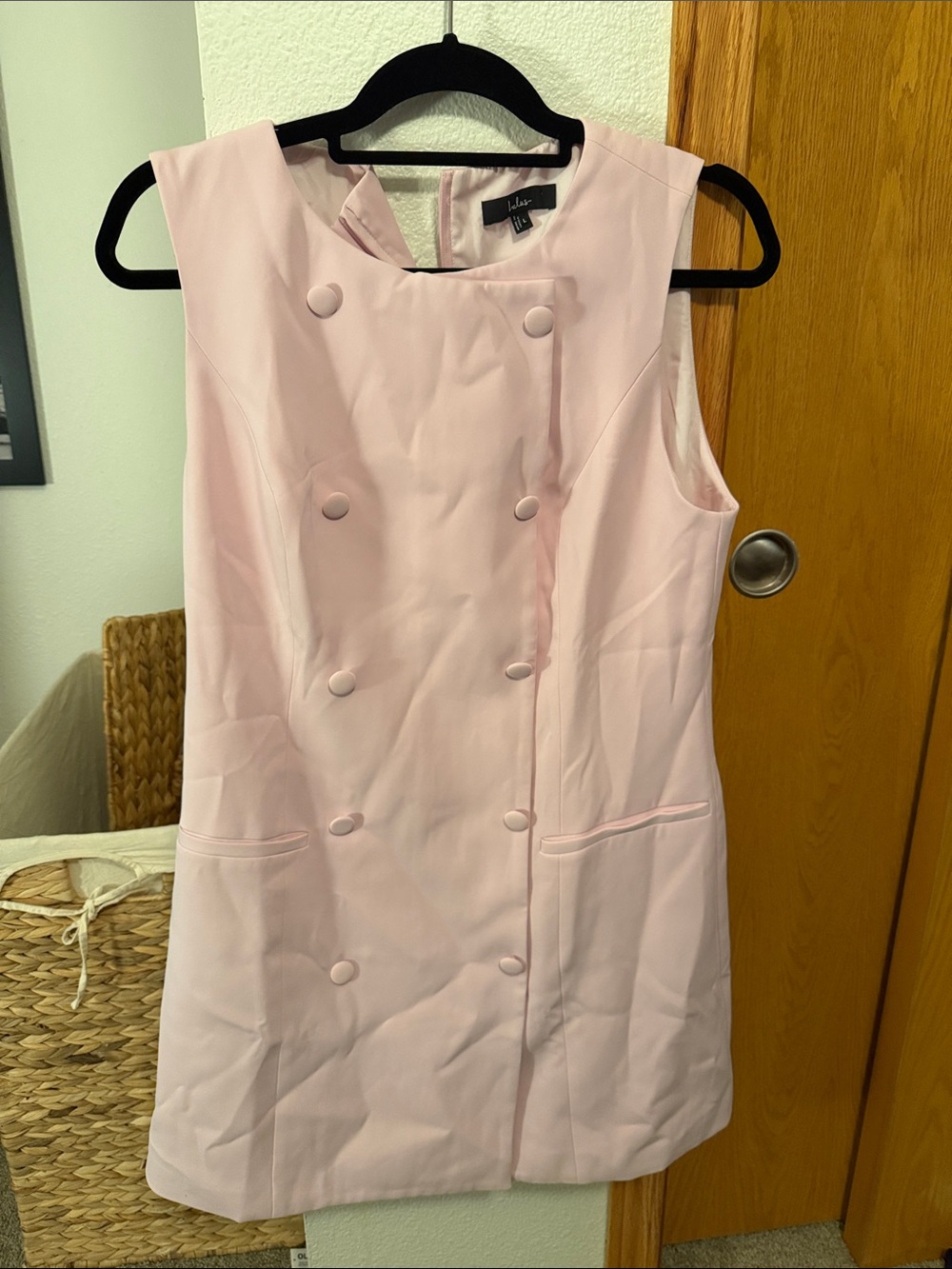 Lulu's Light Pink Double-Breasted Sleeveless Shift Dress